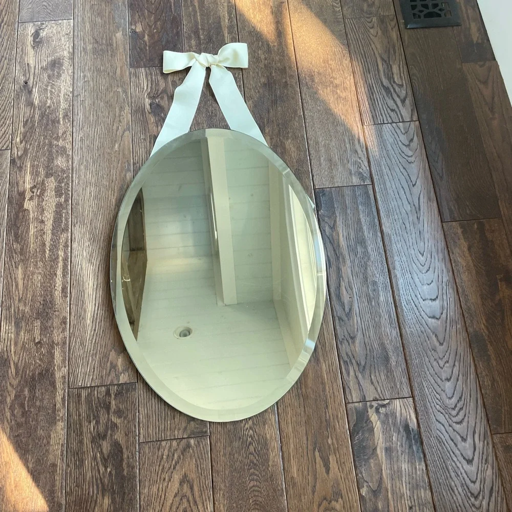 Pottery Barn Kids oval mirror. Excellent preowned condition.